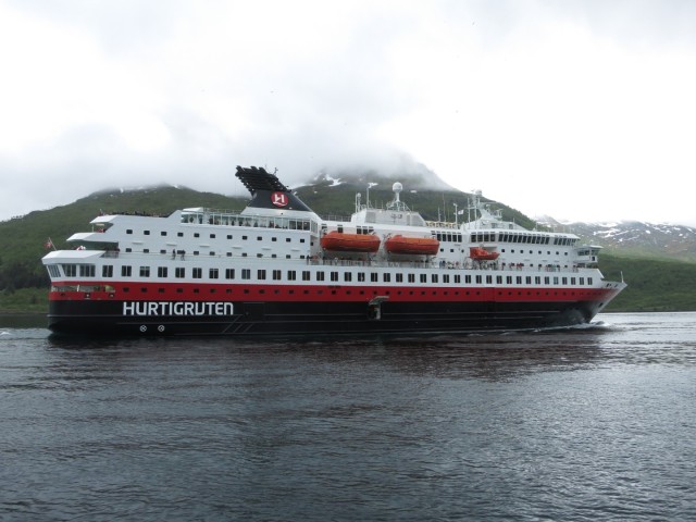 Hurtigruten_2015-06-25_16-24